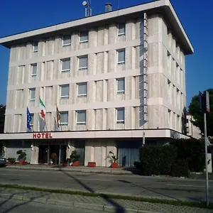 President Venezia Местре