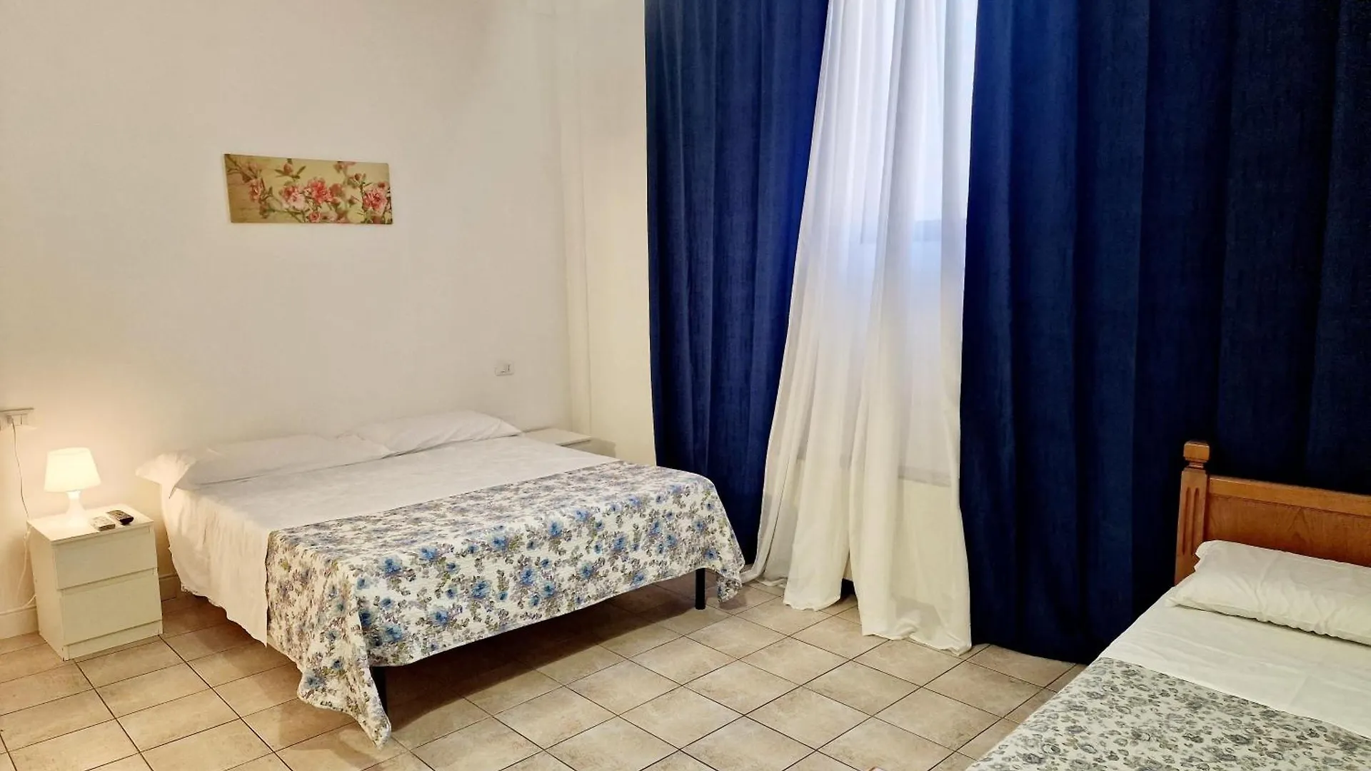 Hotel Firenze 2000 Флоренция