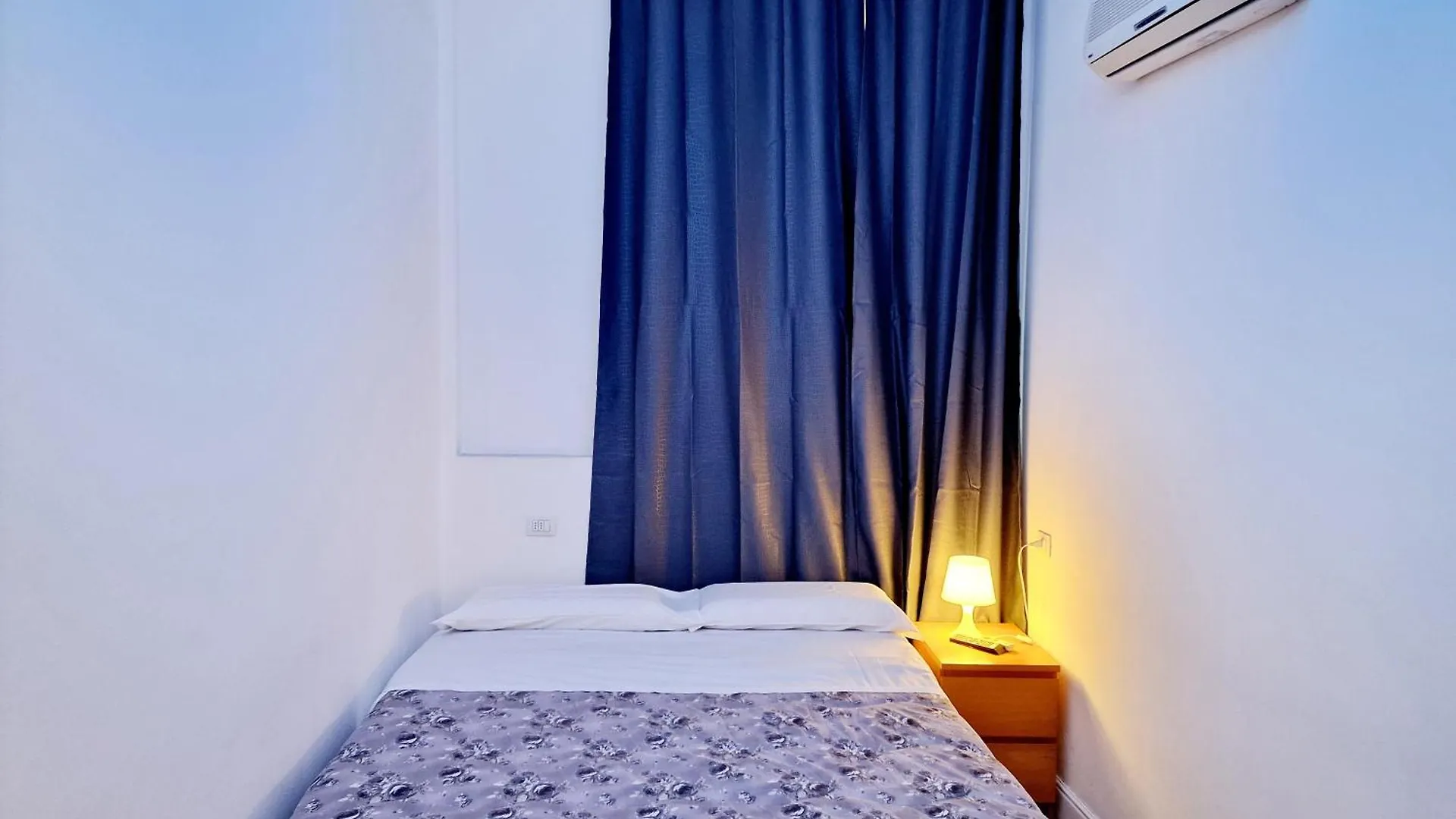 Hotel Firenze 2000 2*, Florence Italy